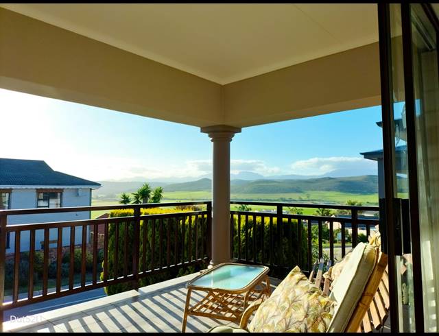 4 BEDROOM HOUSE FOR SALE IN FRAAIUITSIG